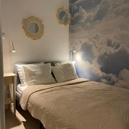 Lehome Airport Apartmán *