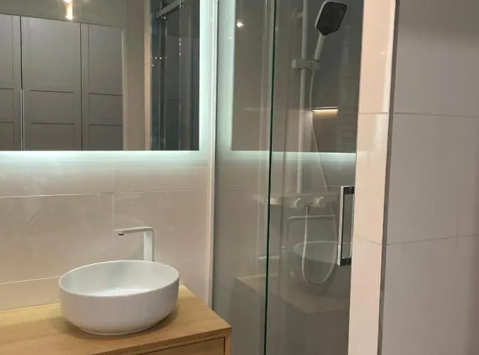 Lehome Airport Appartement *